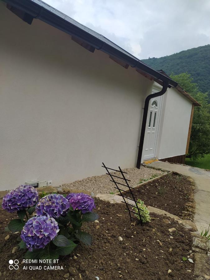 Lenilenii Bungalows Jajce Zewnętrze zdjęcie